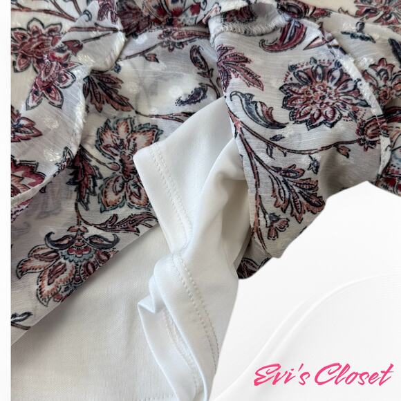 BCX Floral White Pink Embossed Women's Blouse. Rushed V.Neck Sz M. - Picture 5 of 9